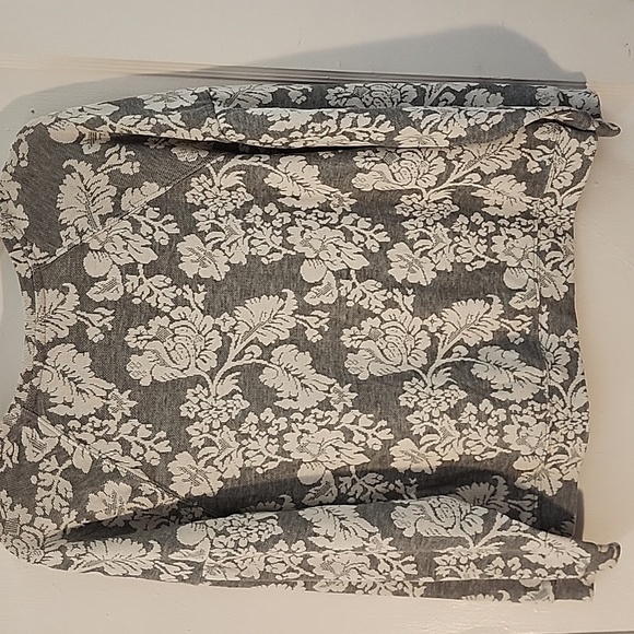 Knox Rose Gray and Cream Floral Sweater Size Large EUC - Picture 4 of 8
